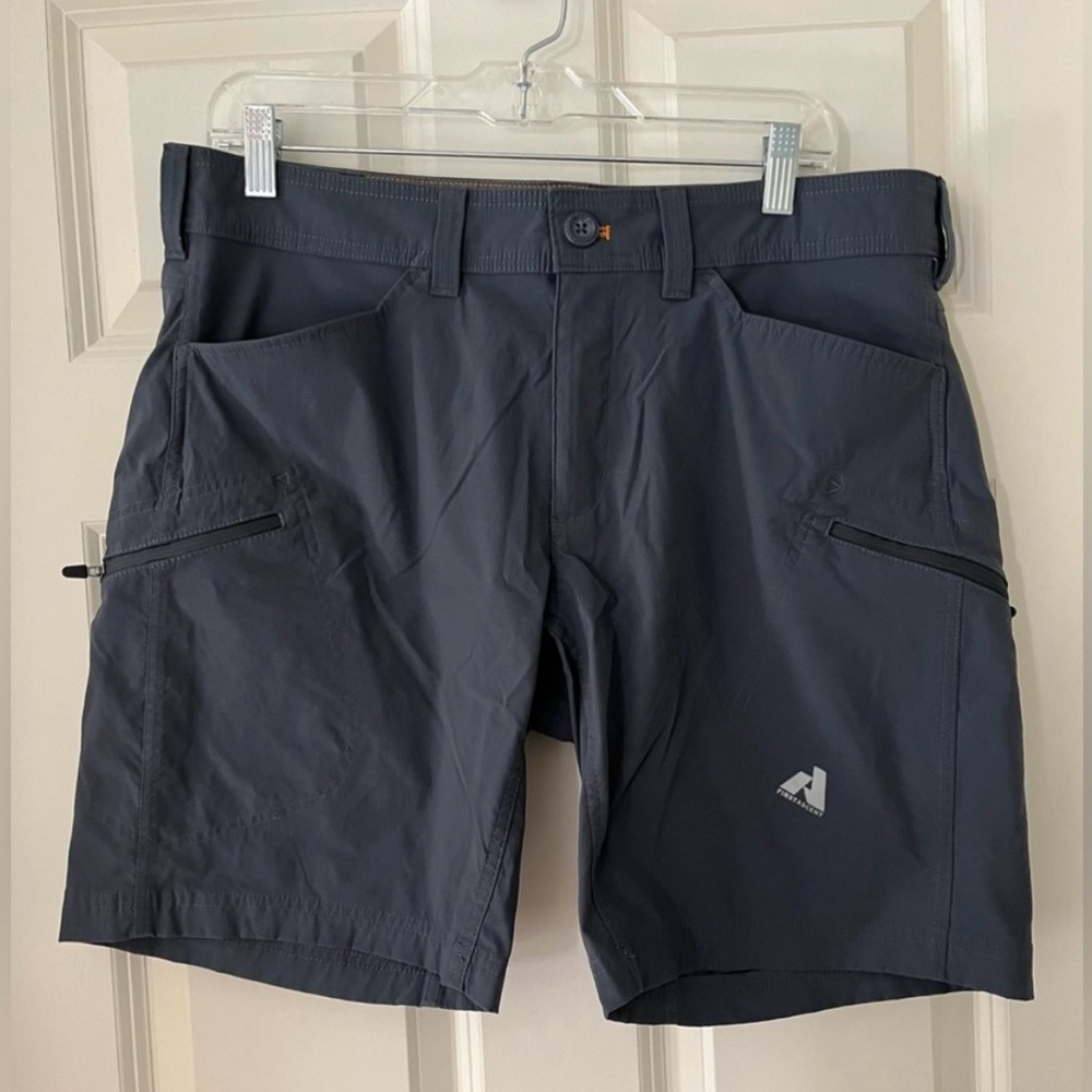 Eddie Bauer First Ascent Men's Flat Front Nylon
Hiking Shorts, blue/gray 36
